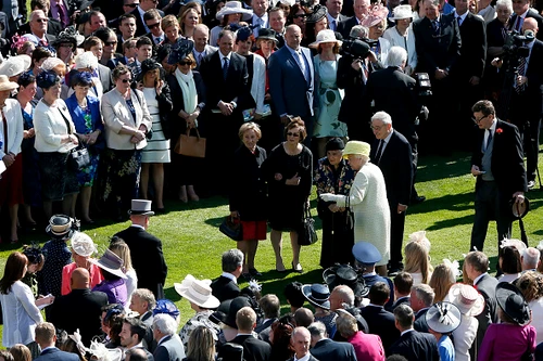 queen elizabeth 473055856 jpeg