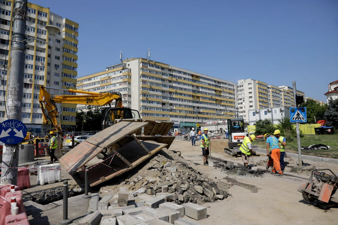 
    Lucrările la Pasajul Doamna Ghica au fost reluateInquam Photos / George Calin  