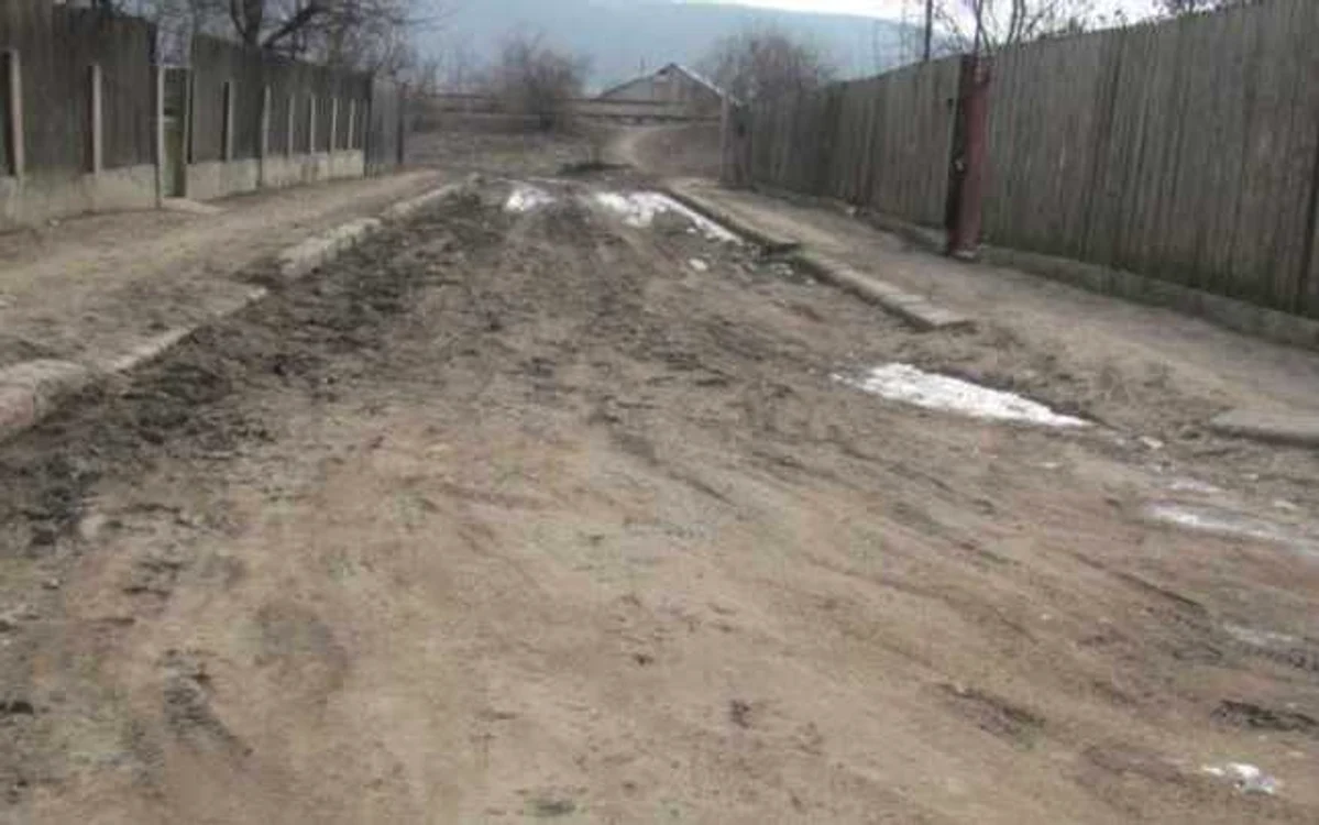 Străzile din cartierele Munteni şi Podeni nu sunt o prioritate pentru municipalitatea bârlădeană