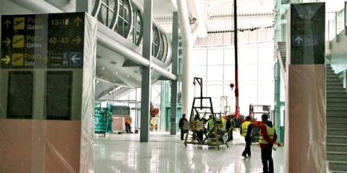 Biletele de avion ar putea deveni mai scumpe cu între 2 și 12 euro