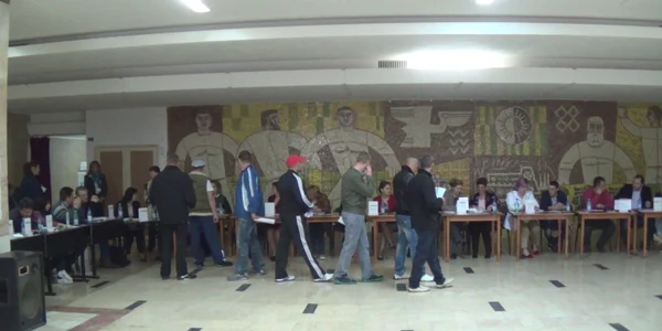 Deţinuţi la bursa locurilor de muncă