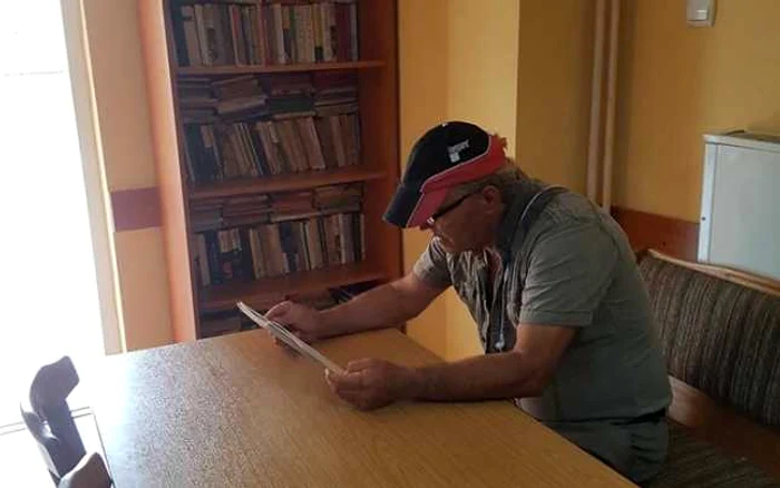 Majoritatea cărţilor sunt în limba maghiară, dar se aşteaptă şi alte donaţii pentru diversificare - foto: SPAS Satu Mare