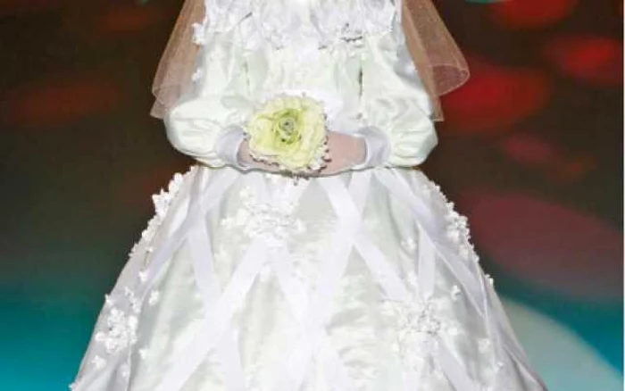 Roboţica top-model are cea mai subţire talie