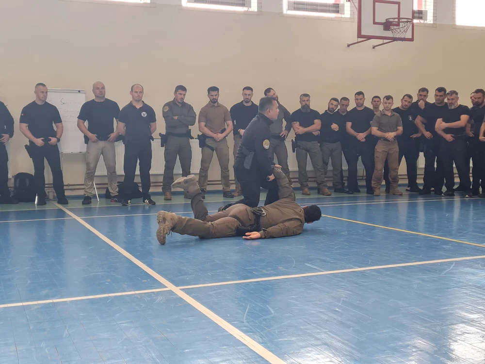 Rommel Tortal, maestru de arte marțiale filipineze, instructor pentru polițiștii români FOTO D.F. 