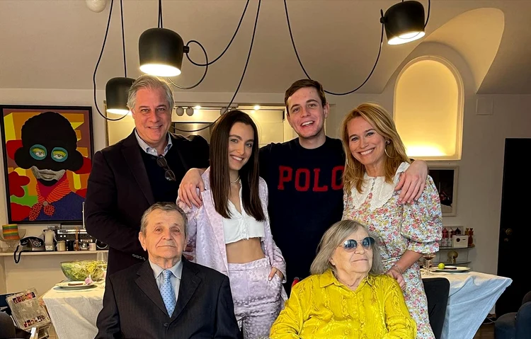 Familia Andreei Esca. FOTO Facebook Andreea Esca