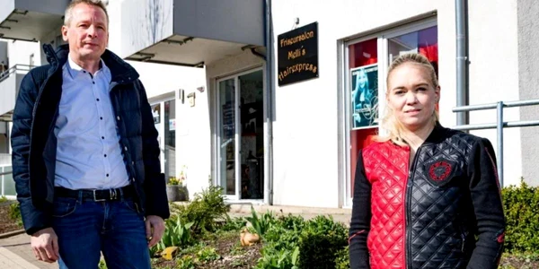 jorg neuhaus si patroana salon coafura