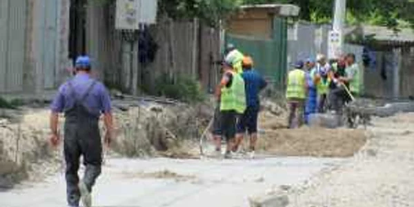 Emil Axinte lucra la sistemul de canalizare 