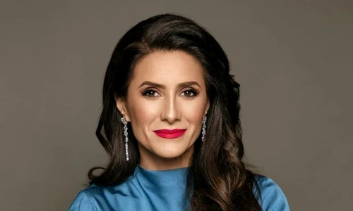 1 thumbnail iuliana tudor foto m baragan jpg jpeg