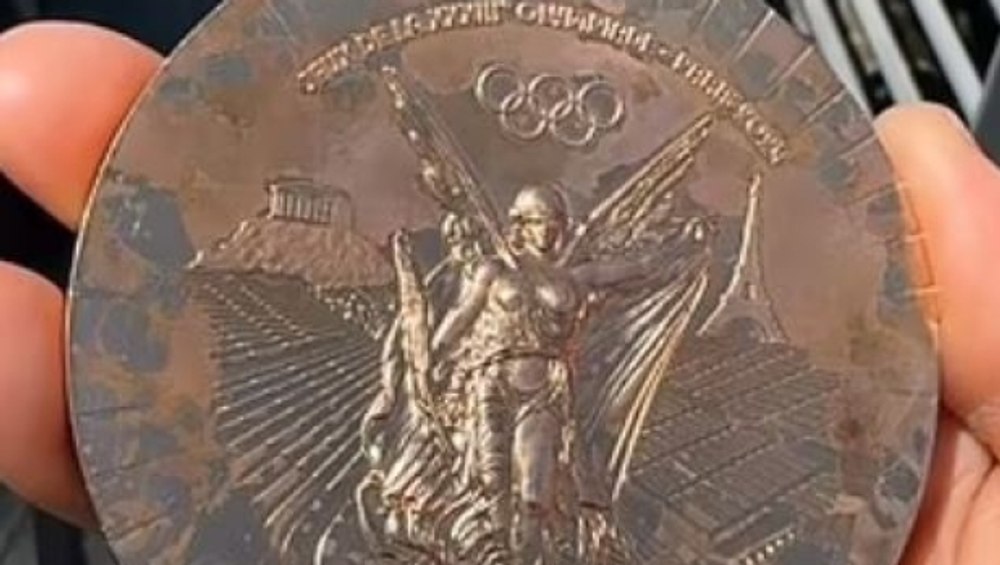Francezii încearcă să repare rușinea de la Olimpiadă. Peste 200 de medalii coclite au fost refăcute de Monetăria pariziană