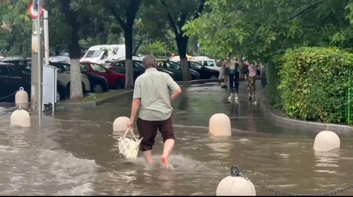 furtuna bucuresti 3, foto Meteoplus jpg