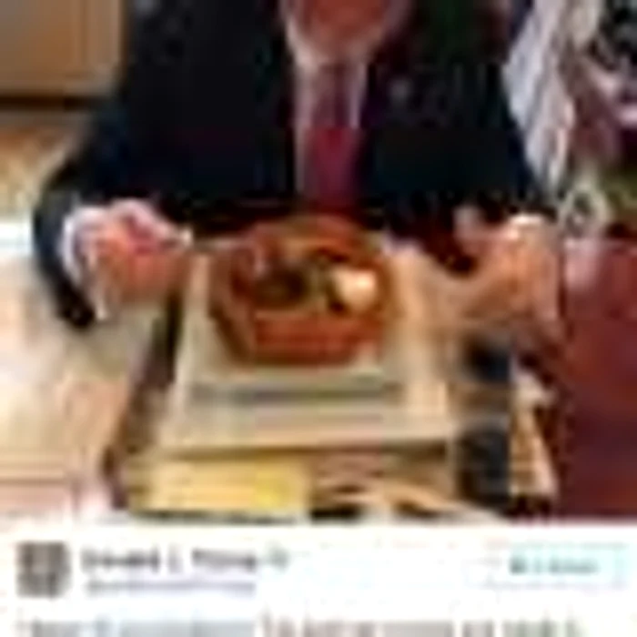 Donald Trump mananca taco si spune ca iubeste hispanicii FOTO Twitter @realDonaldTrump