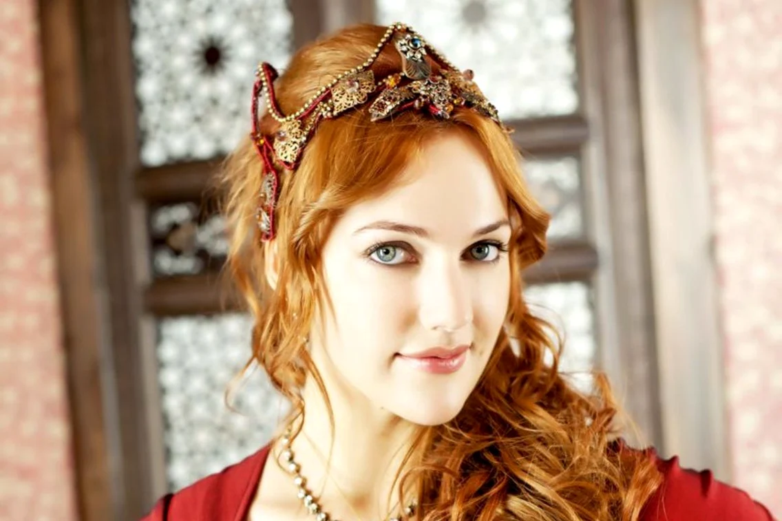 Meryem Uzerli din serialul Suleyman Magnificul