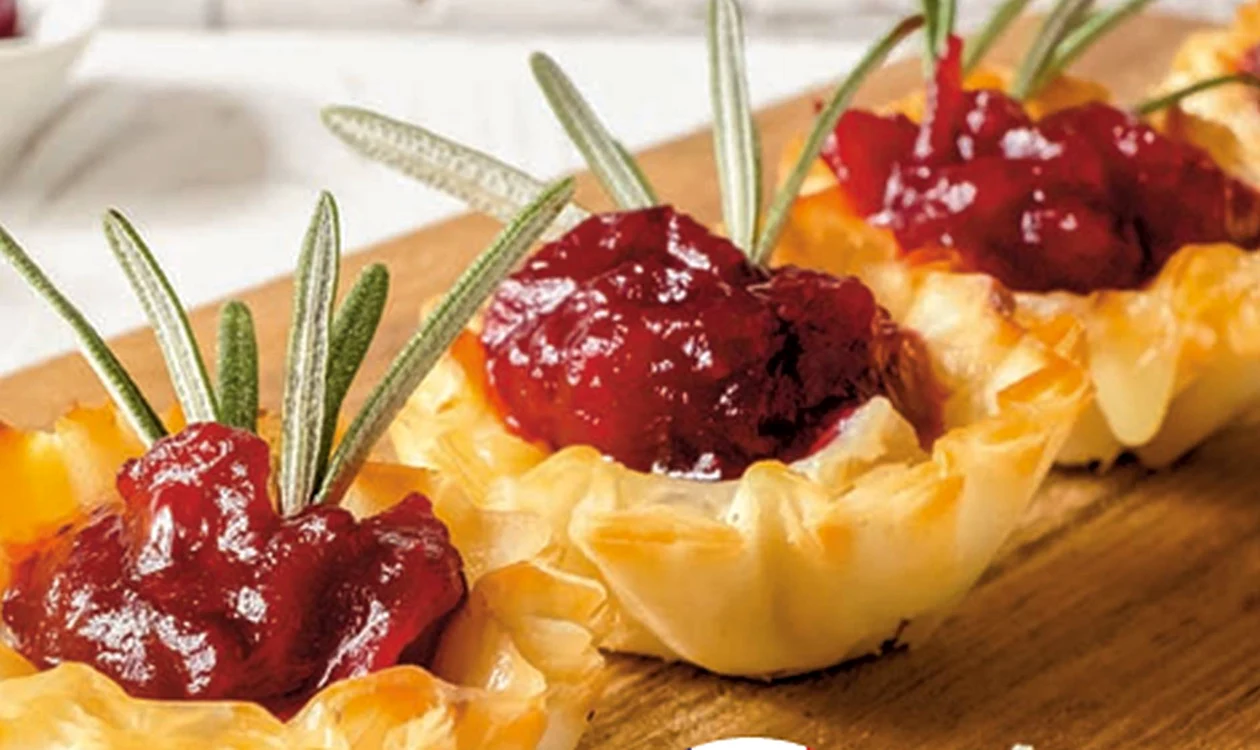 barcute cu branza brie si merisoare jpg