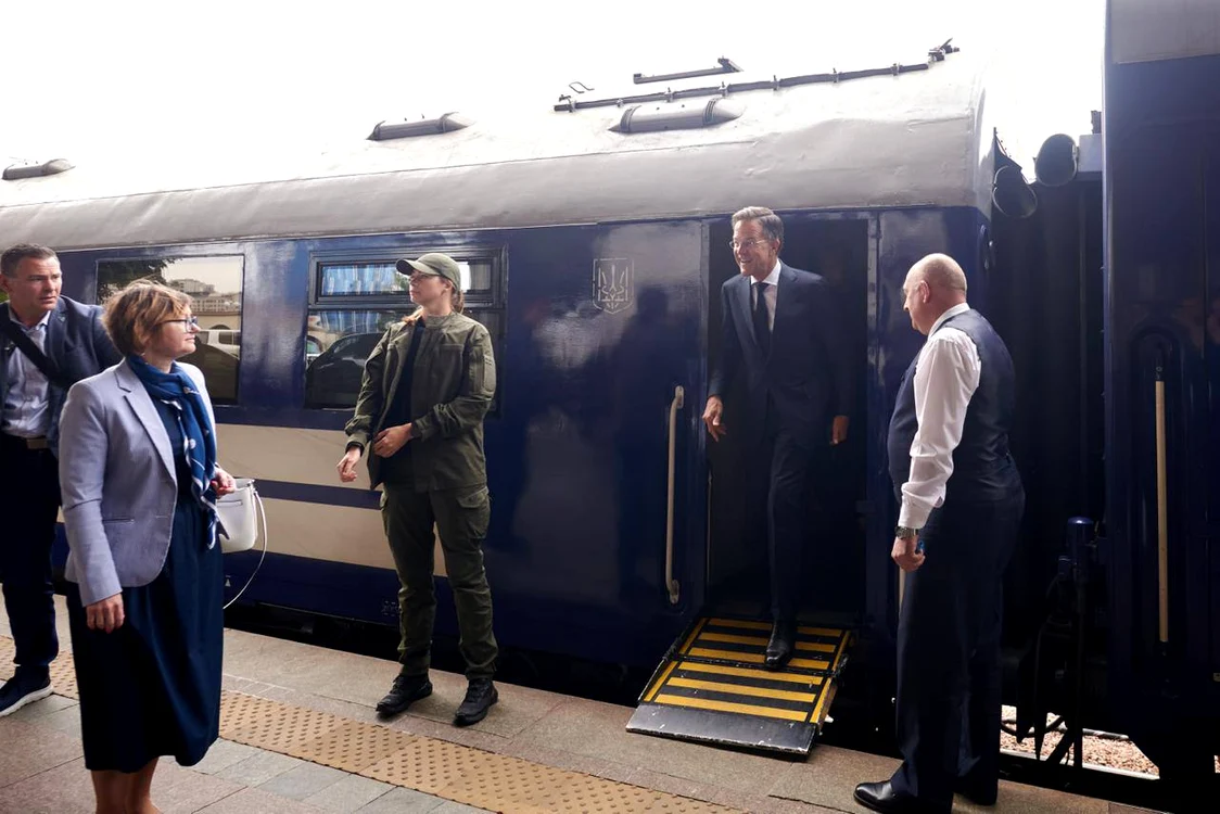 Secretarul general al NATO, Mark Rutte, la sosirea în Kiev, 18 iunie 2026. FOTO: X