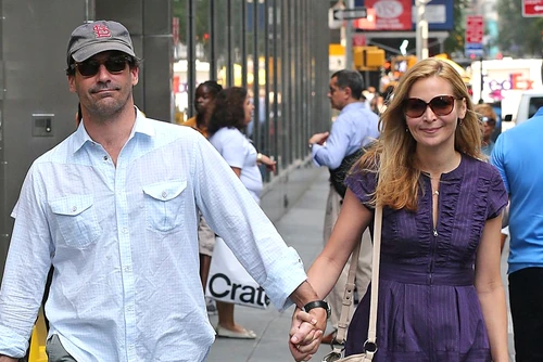 Actorul Jon Hamm a uitat lenjeria intimă acasă (foto:Splash)