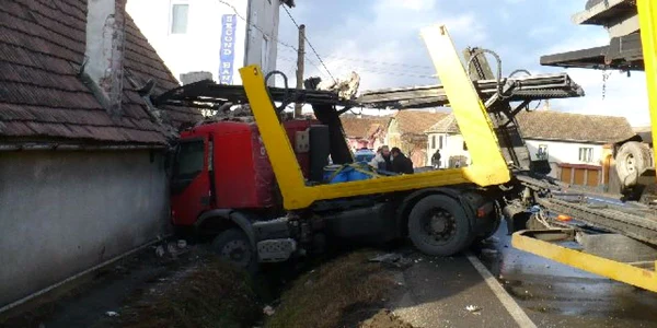 Accident Cristian TIR in casa