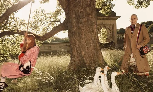 Vanessa Redgrave reclama Gucci jpeg