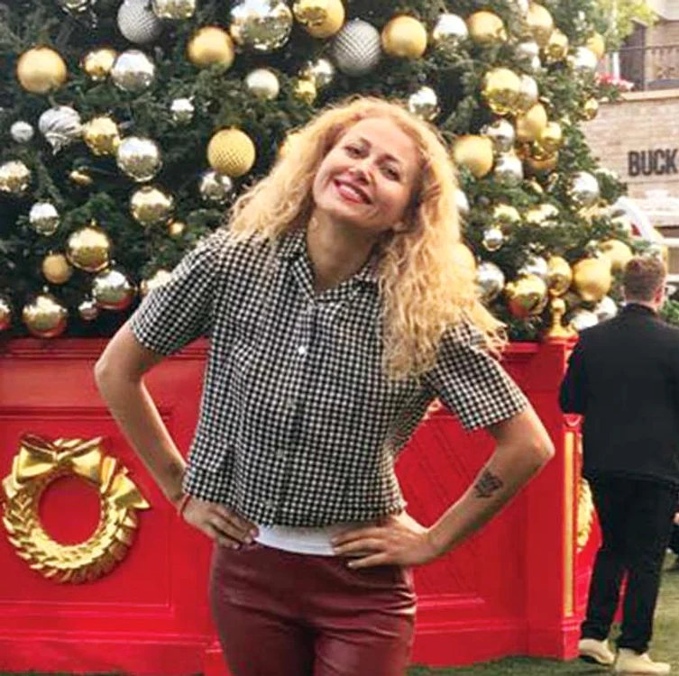 Anamaria Ferentz, în bluziţa bunicii ei