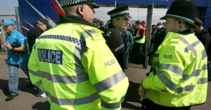 <b>Daily Express</b>: Poliţia britanică, acuzată de practici de tip Gestapo