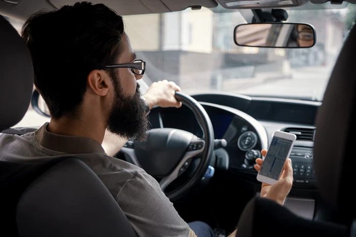 Câți bani face un șofer de Uber în România. Foto: magnific.com