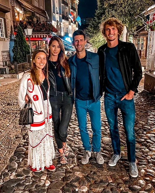 Brenda Patea si Alexander Zverev, alături de soții Djokovic
