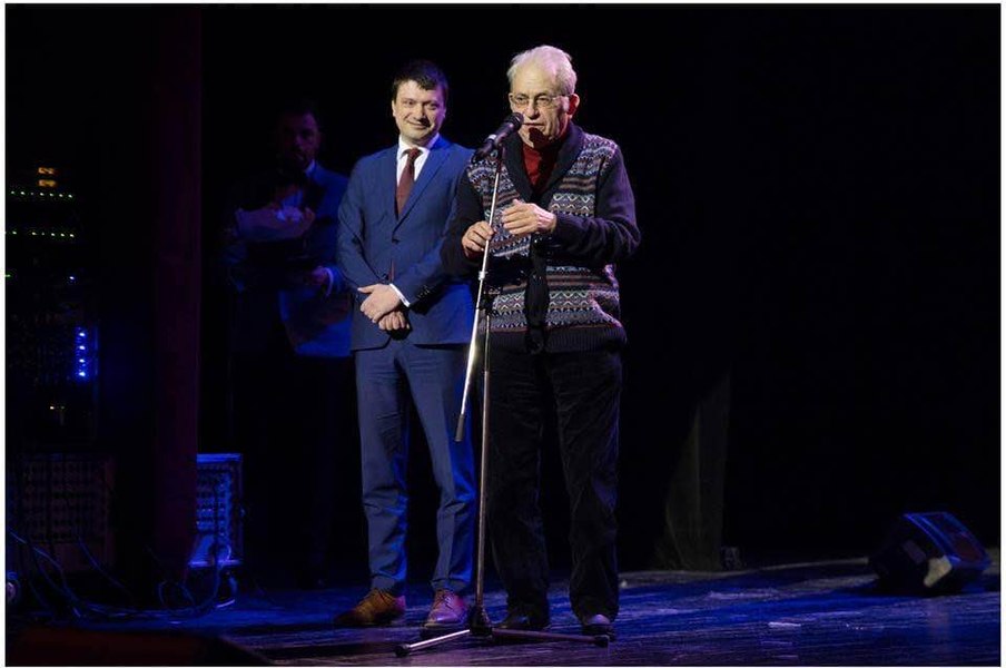 In memoriam Radu Cosașu