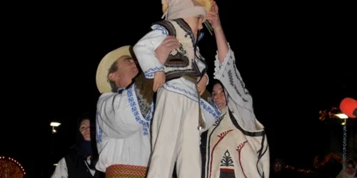 Datul la grindă