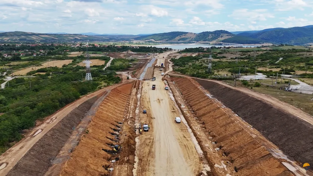 Termene date peste cap pe Autostrada A3: un lot întârzie până în septembrie, altul ar putea fi gata mai devreme
