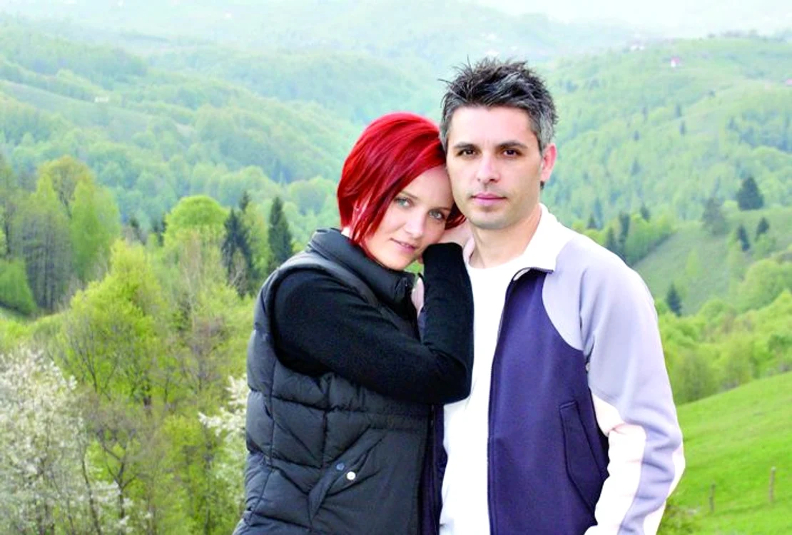 Ioana Maria Moldovan a făcut drumeţii cu iubitul ei, Marian (Fotografii: Acasă TV)