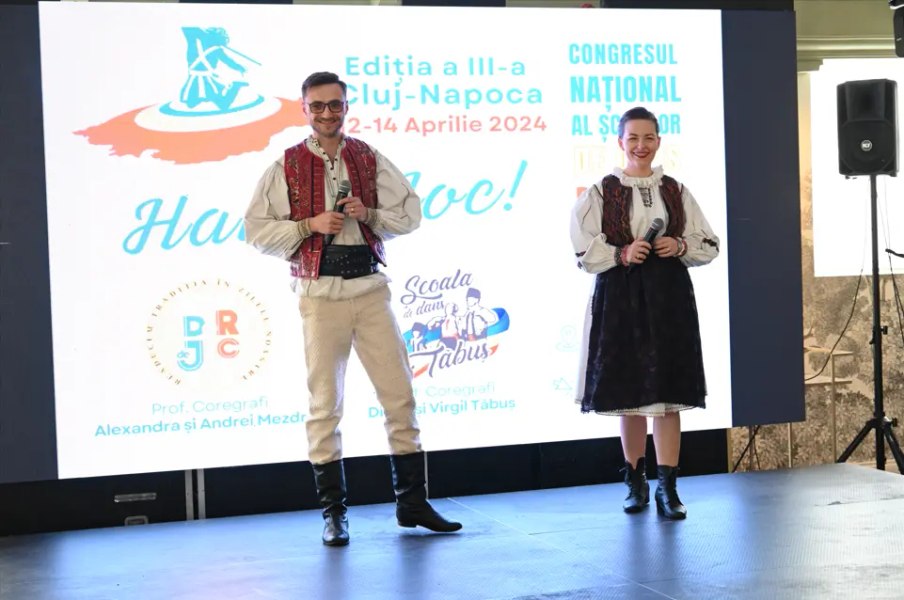 Cea mai mare reuniune a școlilor de dans popular din România, organizată la Cluj-Napoca FOTO