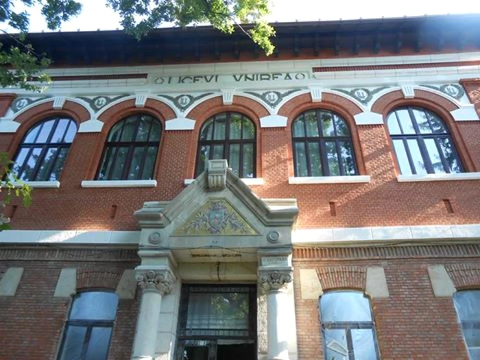 Colegiul Naţional Unirea