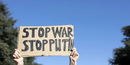 Proteste anti-Putin în lume - Geneva Elveţia - 26 feb 2022 / FOTO EPA-EFE