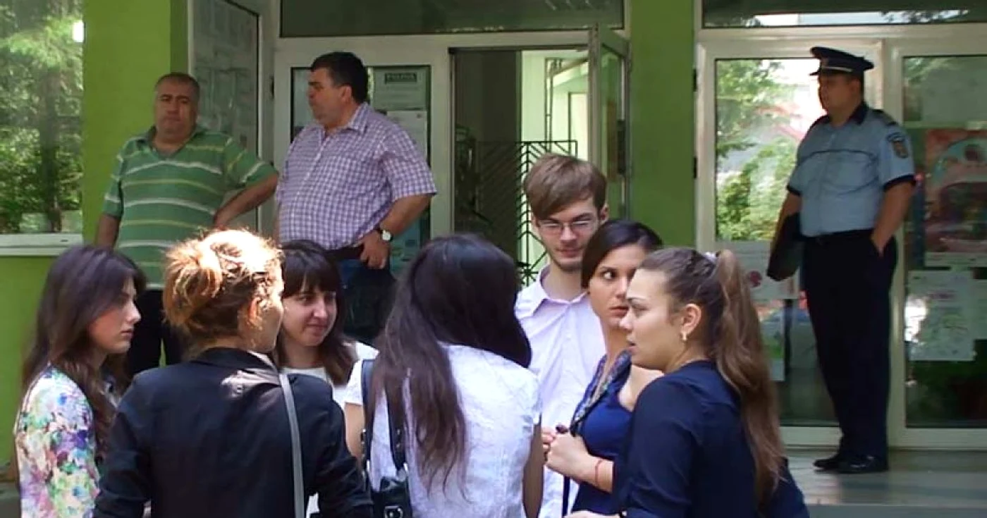 Poliţiştii vor supraveghea îndeaproape derularea bacalaureatului de la Olt  (FOTO: Mugurel Manea)