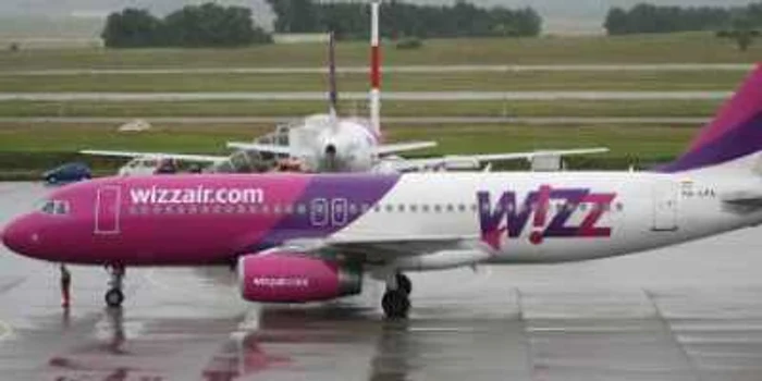 Un avion Wizz Air spre Barcelona s-a întors pe Băneasa după coliziunea cu o pasăre