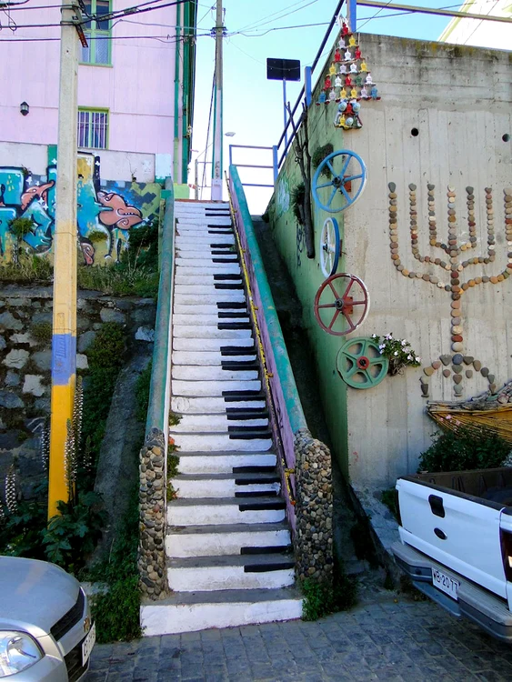 Locul II: Valparaiso, Chile (foto: Jean-Baptiste Yunis via boredpanda.com)