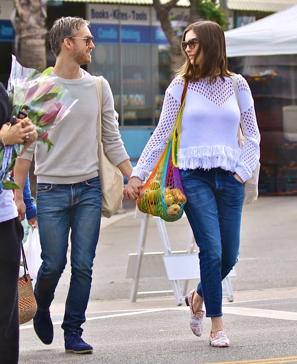 Anne Hathaway spends Mother's Day at the Farmers Market jpeg