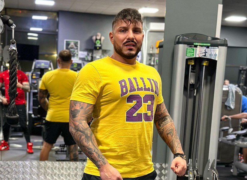 Percheziții în Capitală și Brașov într-un dosar de proxenetism. A fost reținut un apropiat al grupării sportivilor