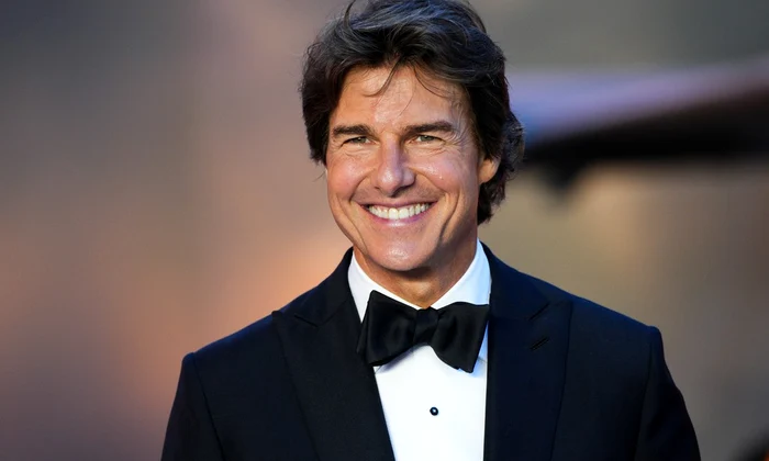 Tom Cruise Maverick jpg