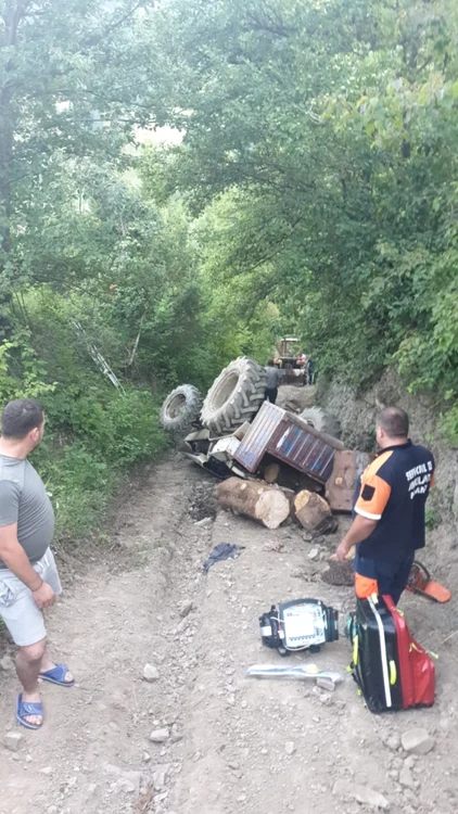 Şoferul încarcerat a suferit leziuni fatale FOTO ISU Neamţ