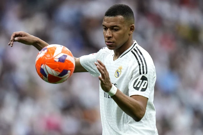 Kylian Mbappe joacă la Real Madrid.