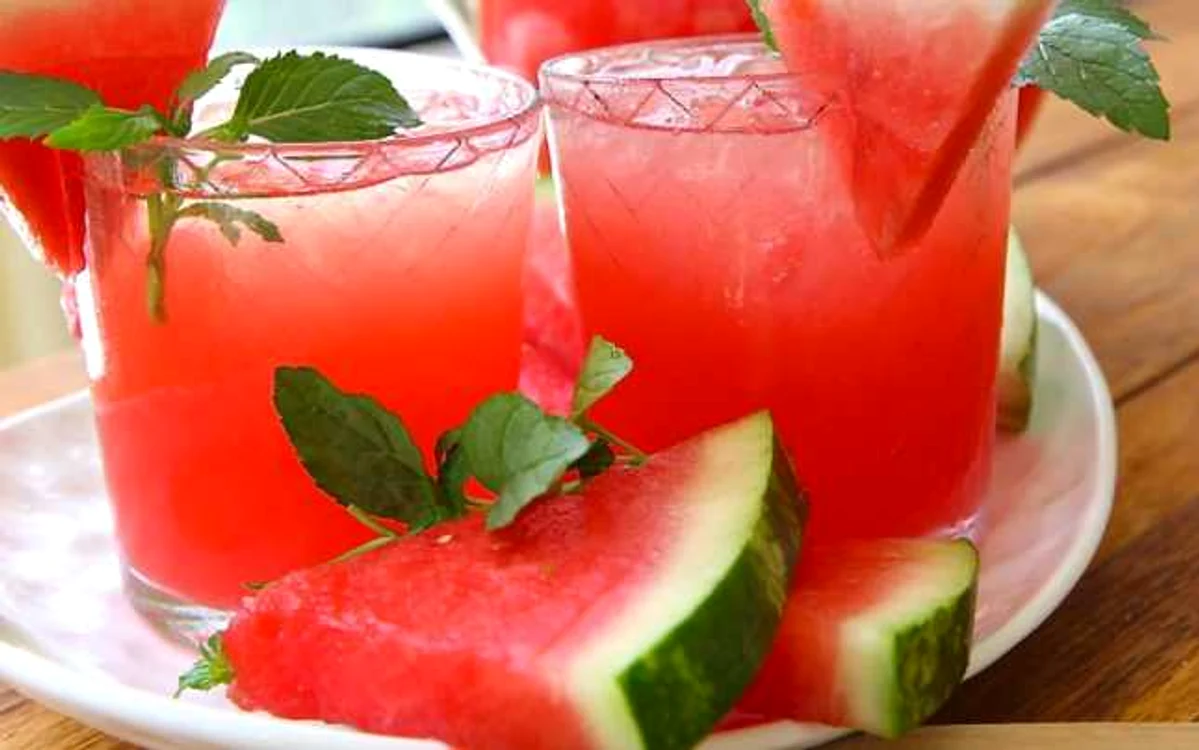 Limonadă cu pepene roşu. FOTO divascancook.com