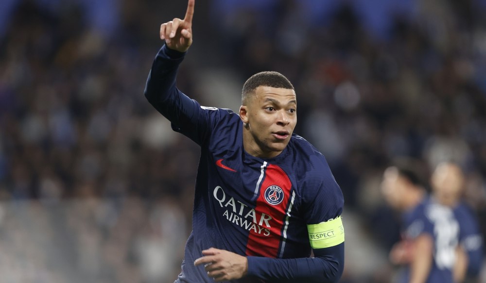Fotbalistul Kylian Mbappé a sesizat UEFA şi liga franceză pentru a cere 55 de milioane de euro neplătite de PSG