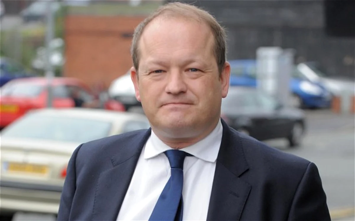 Soţul ei, Simon Danczuk, de 48 de ani, este membru al Parlamentului britanic