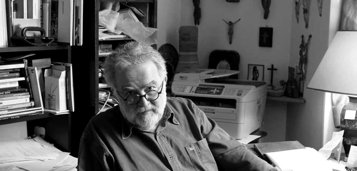 George Banu, în biroul său de la Paris                                        FOTOGRAFII: Mihaela Marin