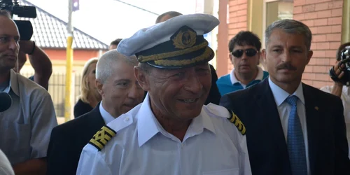 Traian Basescu in uniforma de marinar. FOTO Adrian Boioglu