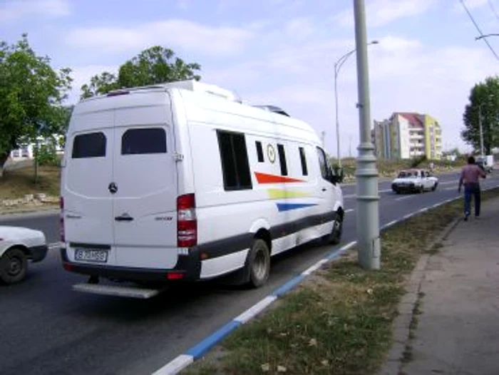 Turnu Severin: O dubă a Penitenciarului Severin a fost implicată într-un accident rutier