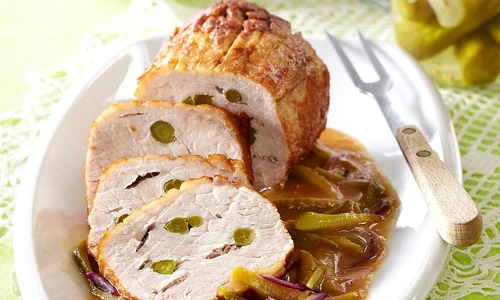 spata de porc impanata cu castraveti acri jpeg