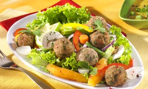 salata chiftele curcan jpeg
