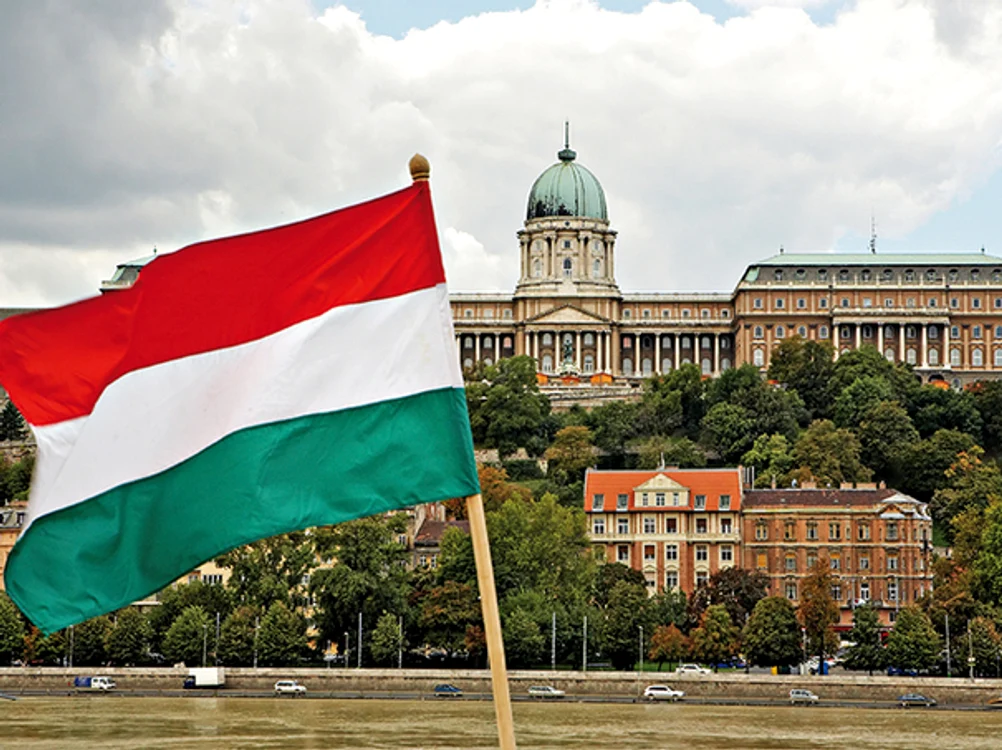 
    Parlamentul ungar adoptă un pachet de legi împotriva comunității LGBT Sursă foto: Shutterstock  