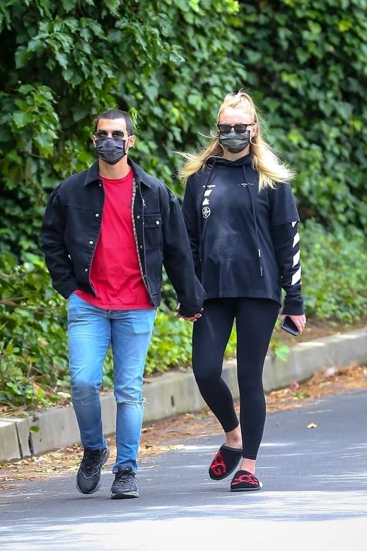 4 sophie turner e insarcinata 2 jpg jpeg